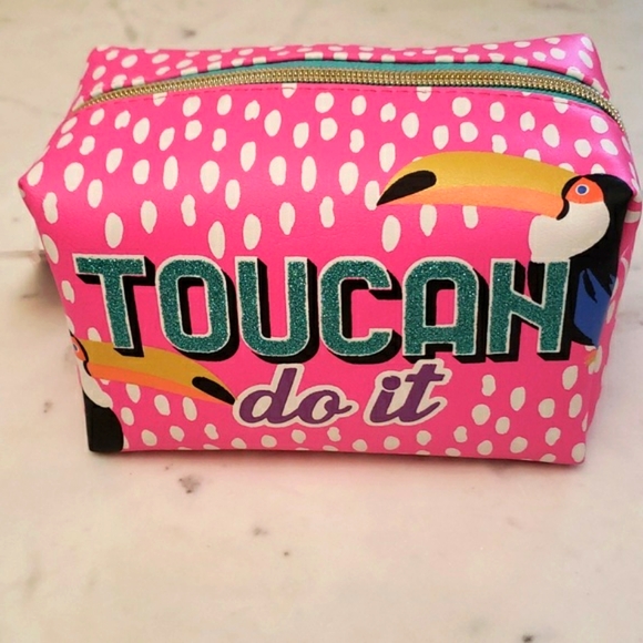 Bundle - Toucan Luggage Tag, Toucan Makeup Bag, and Grapefruit Coin Purse - Picture 3 of 5